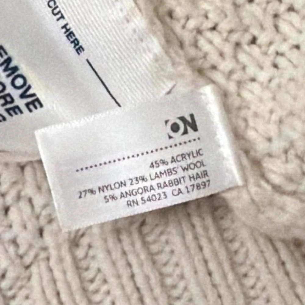 Y2K‎ Vintage Old Navy Lambswool Hooded Cable Knit 3D Zip Up Sweater | Cream | XL
